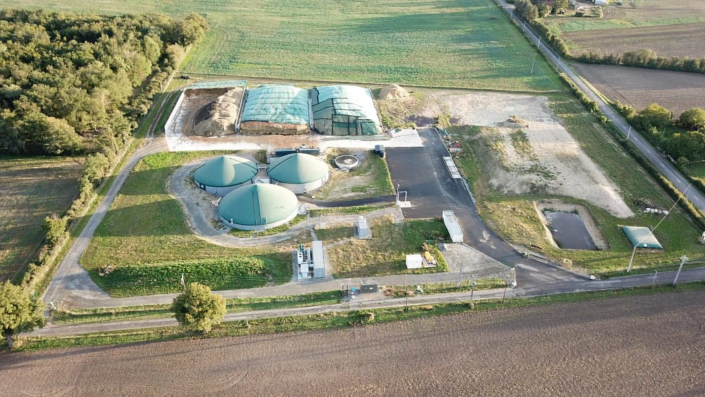 Unité de méthanisation vu drone